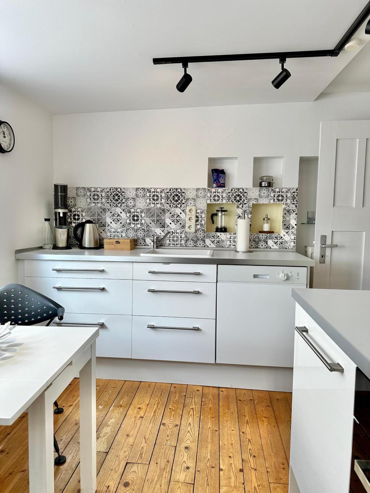 Schoenes City-Apartment Mit 2 Schlafzimmer, Parkplatz, Ruhig Und Hell, D46-Dg 올덴부르크 외부 사진