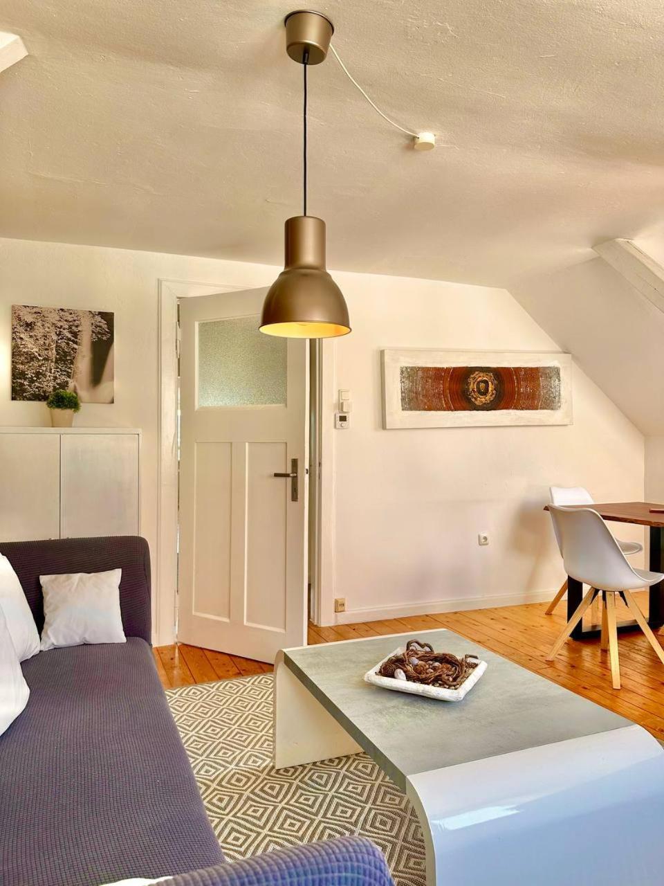 Schoenes City-Apartment Mit 2 Schlafzimmer, Parkplatz, Ruhig Und Hell, D46-Dg 올덴부르크 외부 사진