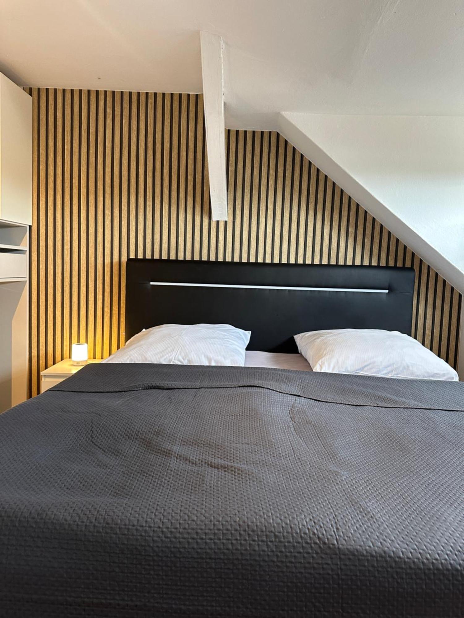 Schoenes City-Apartment Mit 2 Schlafzimmer, Parkplatz, Ruhig Und Hell, D46-Dg 올덴부르크 외부 사진