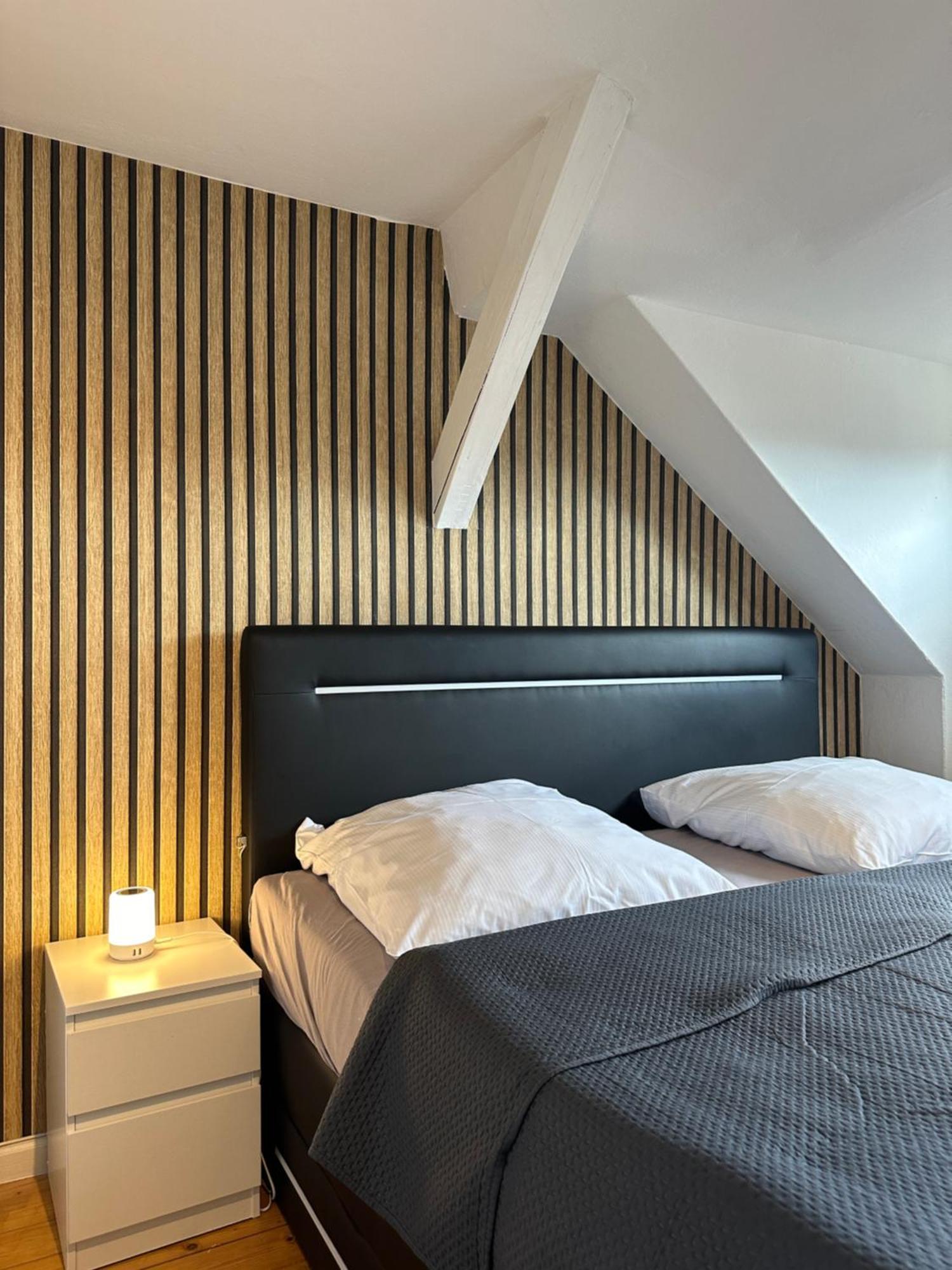 Schoenes City-Apartment Mit 2 Schlafzimmer, Parkplatz, Ruhig Und Hell, D46-Dg 올덴부르크 외부 사진